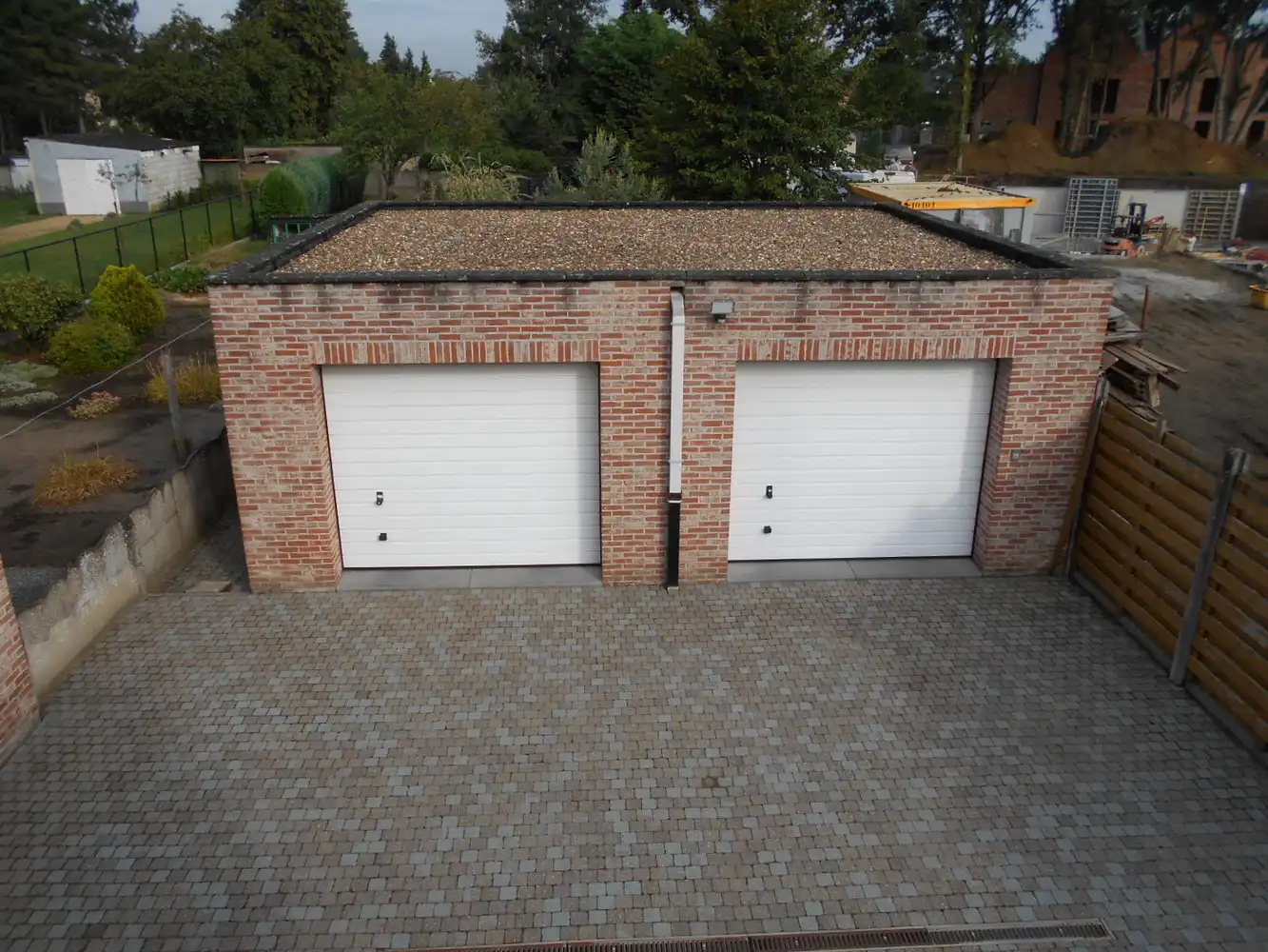 Duplex-appartement , 2 slaapkamers, terras, garage. foto 6