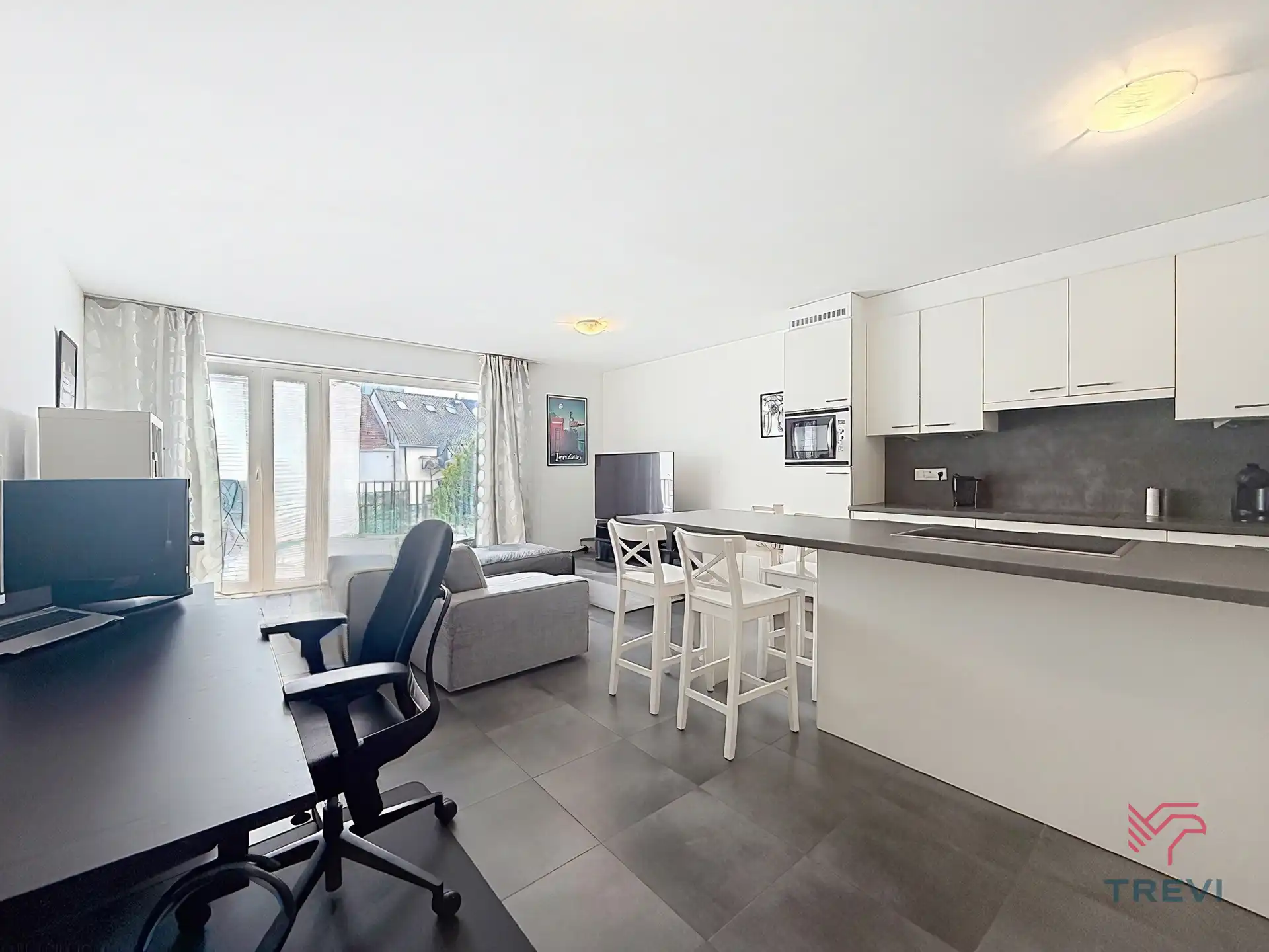 Vlak bij de NAVO, mooi appartement met 1 slaapkamer + P foto 2