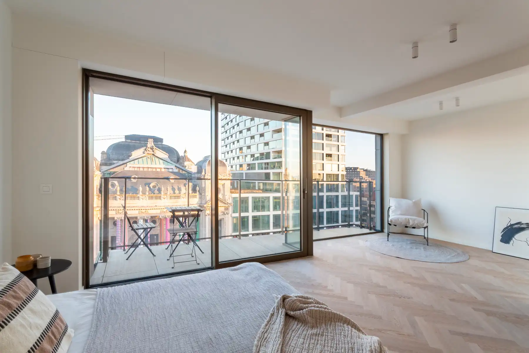 Luxe penthouse met terras en zicht op de Opera foto 6