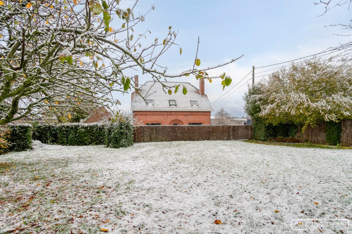 Te renoveren of af te breken woning te koop in Waregem foto 18