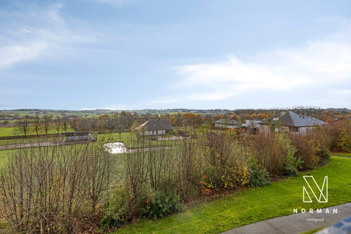 Recent gebouwde woning met 3 slaapkamers, landelijk uitzicht, garage en ruime tuin foto 19