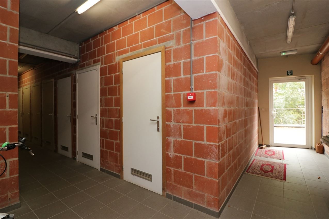 Appartement met 2 slpk., autostaanplaats en terras in centrum Aarschot foto 22