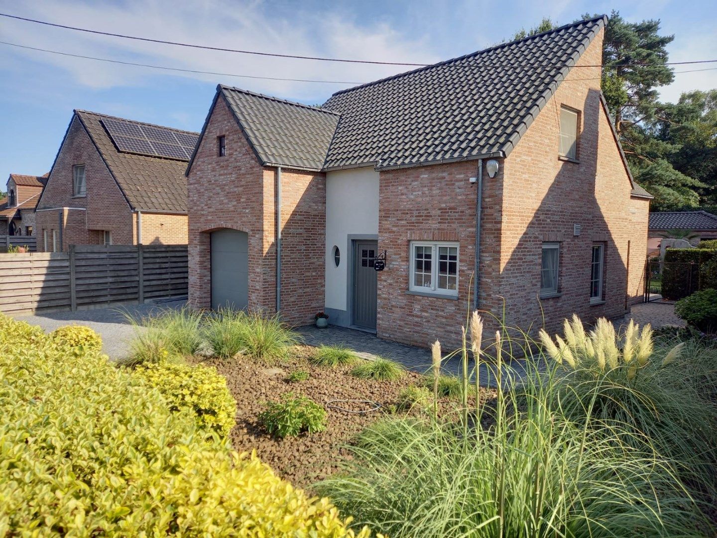 Prachtig afgewerkte  woning met 3 slaapkamers foto 1