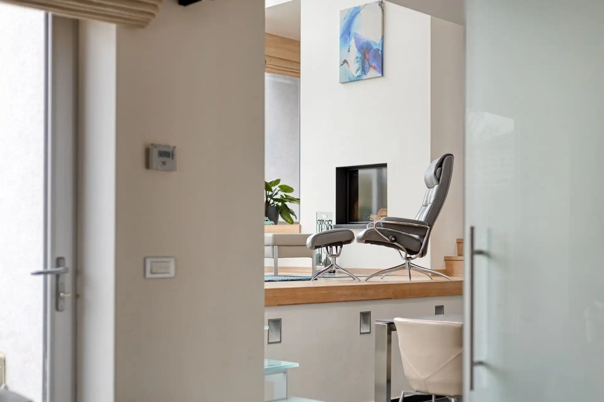 Lichtrijke, moderne villa in perfecte staat op rustige locatie foto 16