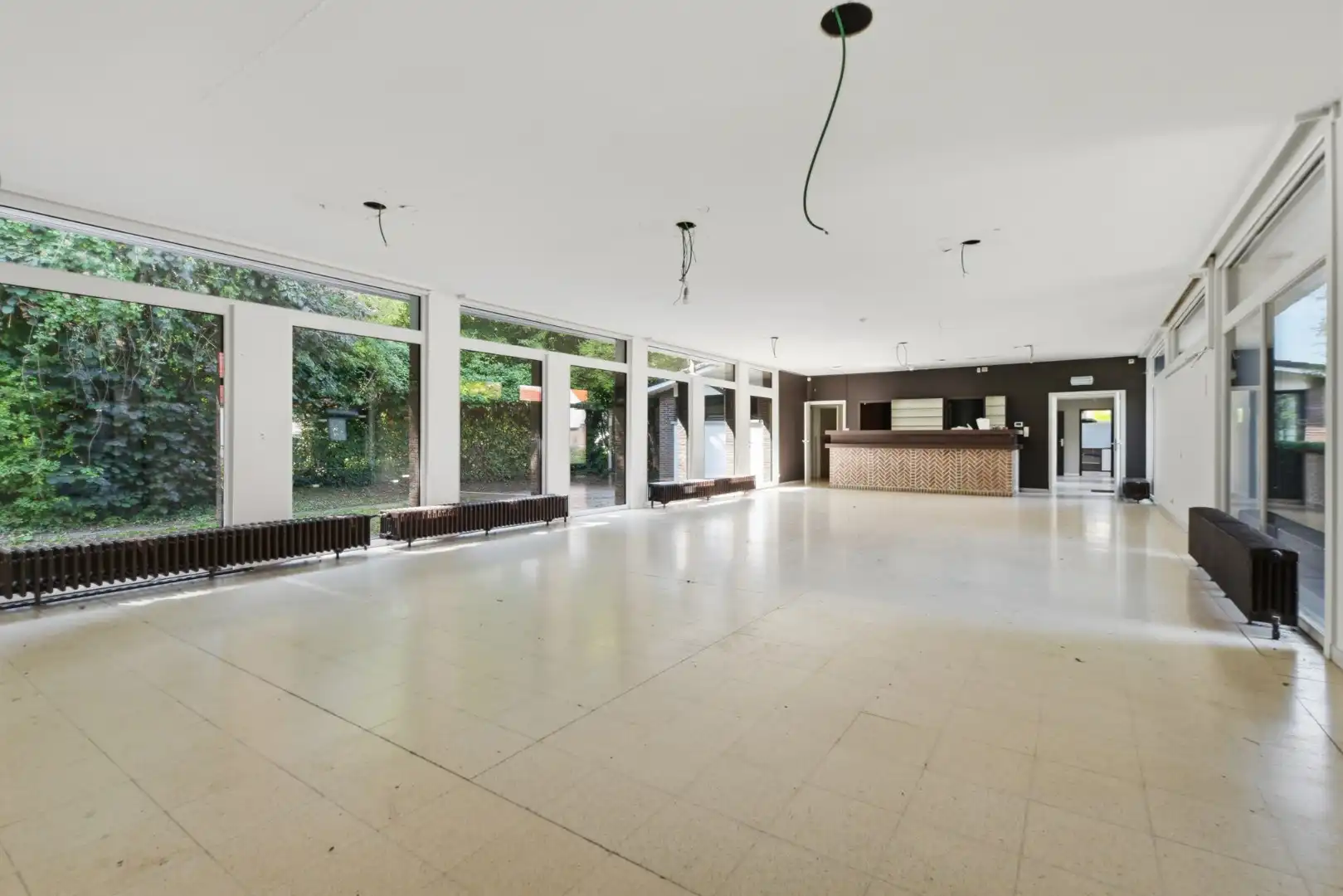 Voormalig dienstencentrum met ruime indeling en residentieel potentieel - Lissewege  foto 10