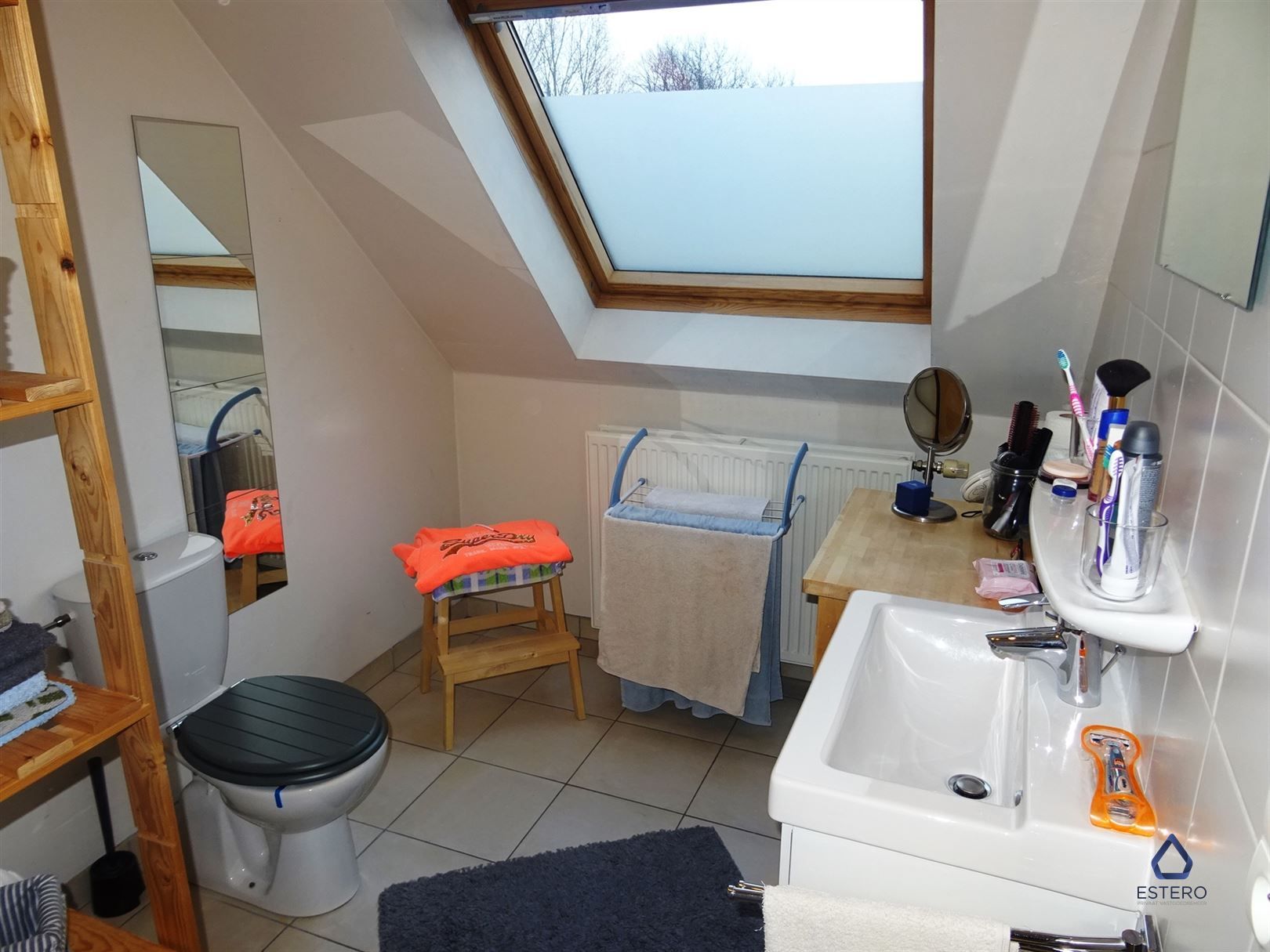 Appartement op de 2e verdieping met 2 slaapkamers en terras foto 5