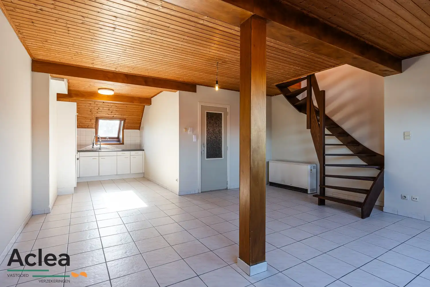 Instapklaar goed gelegen duplexappartement in centrum Eeklo foto 8