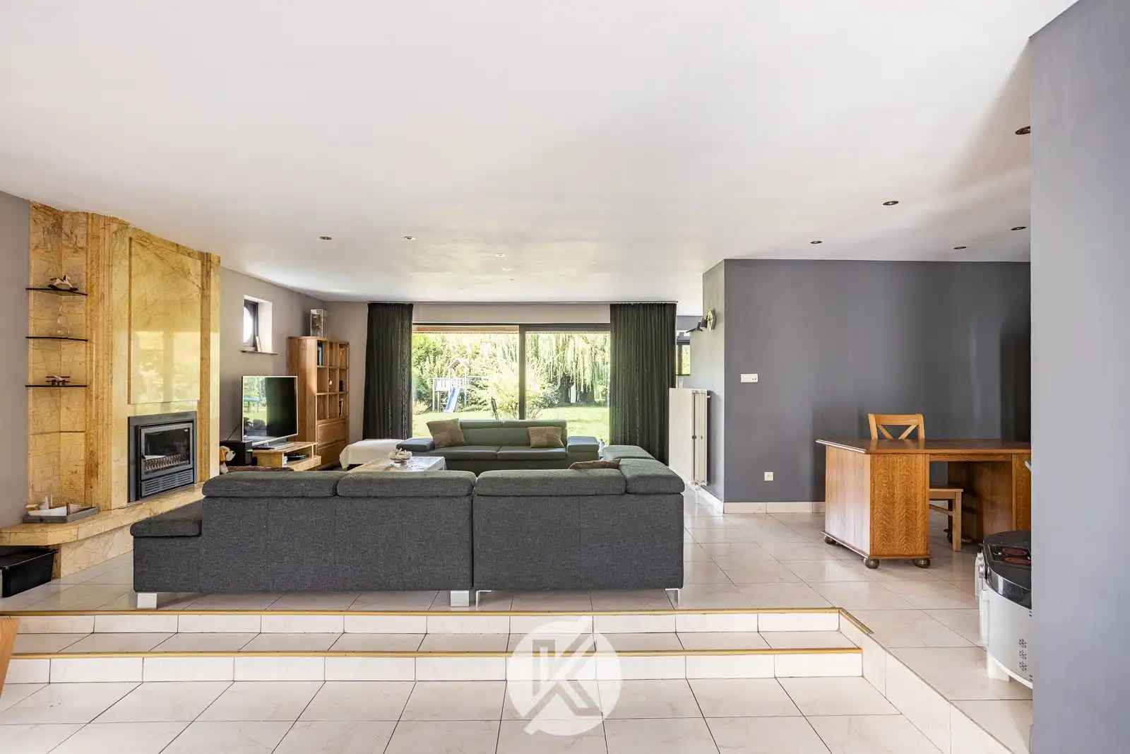 Villa op 31a in een groene omgeving foto 15