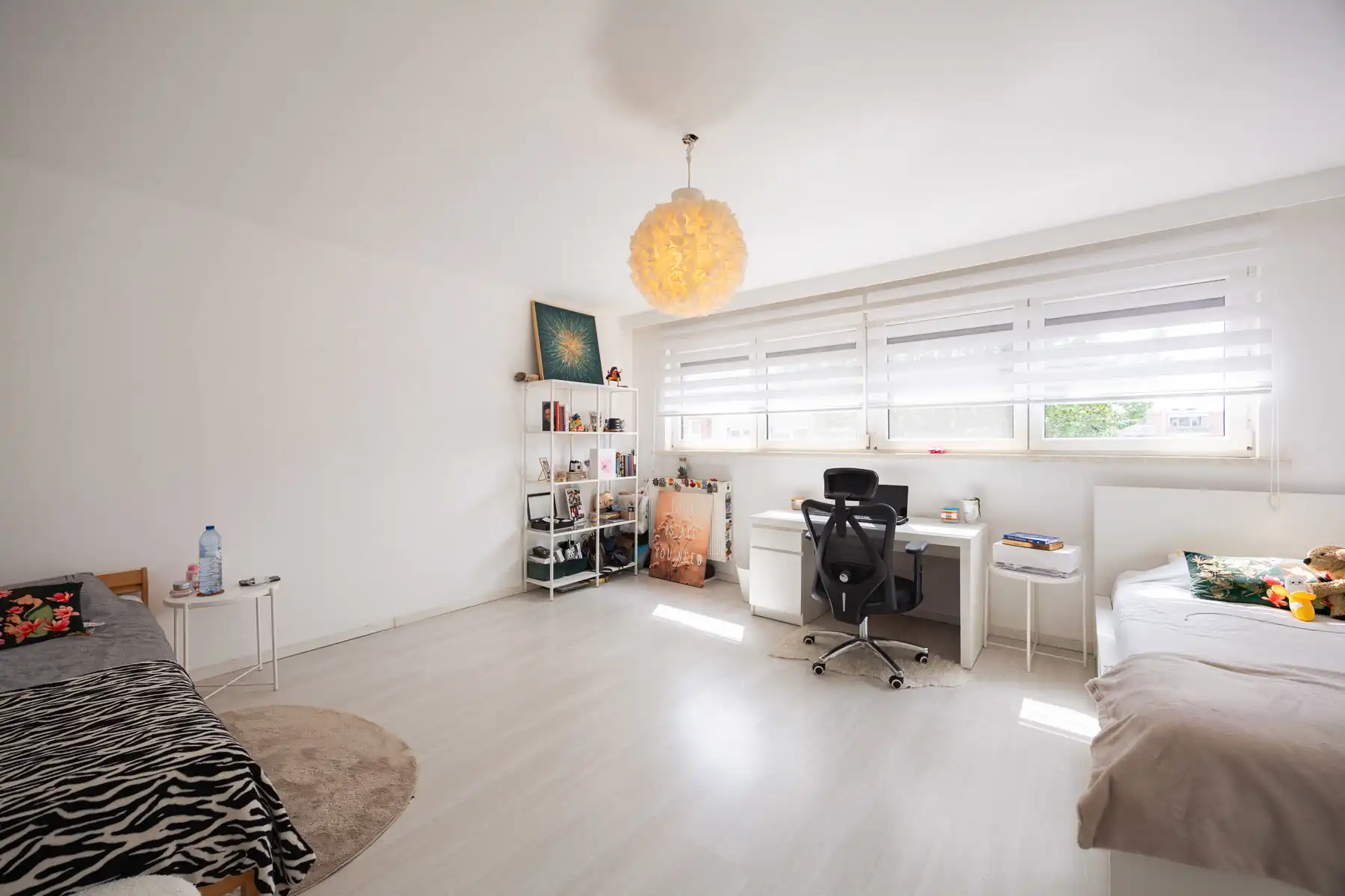 Uitzonderlijke gesloten bebouwing vlakbij het Rivierenhof foto 11