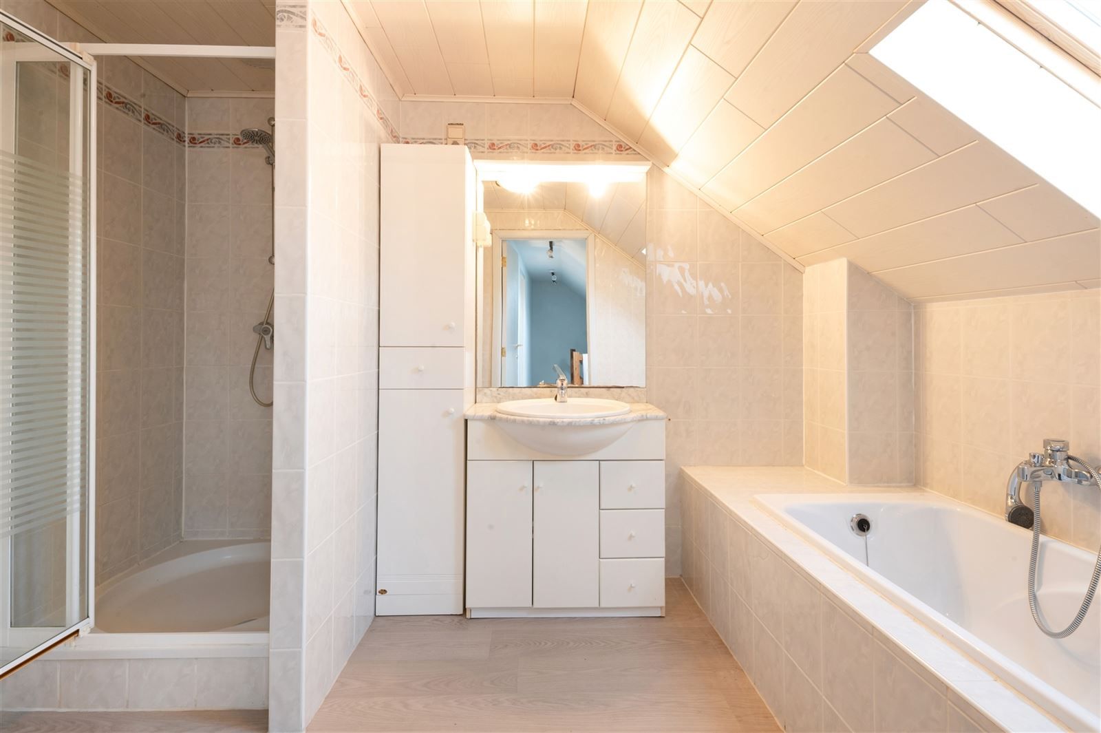 Instapklare woning met 2 slaapkamers  en privé parking/terras foto 7