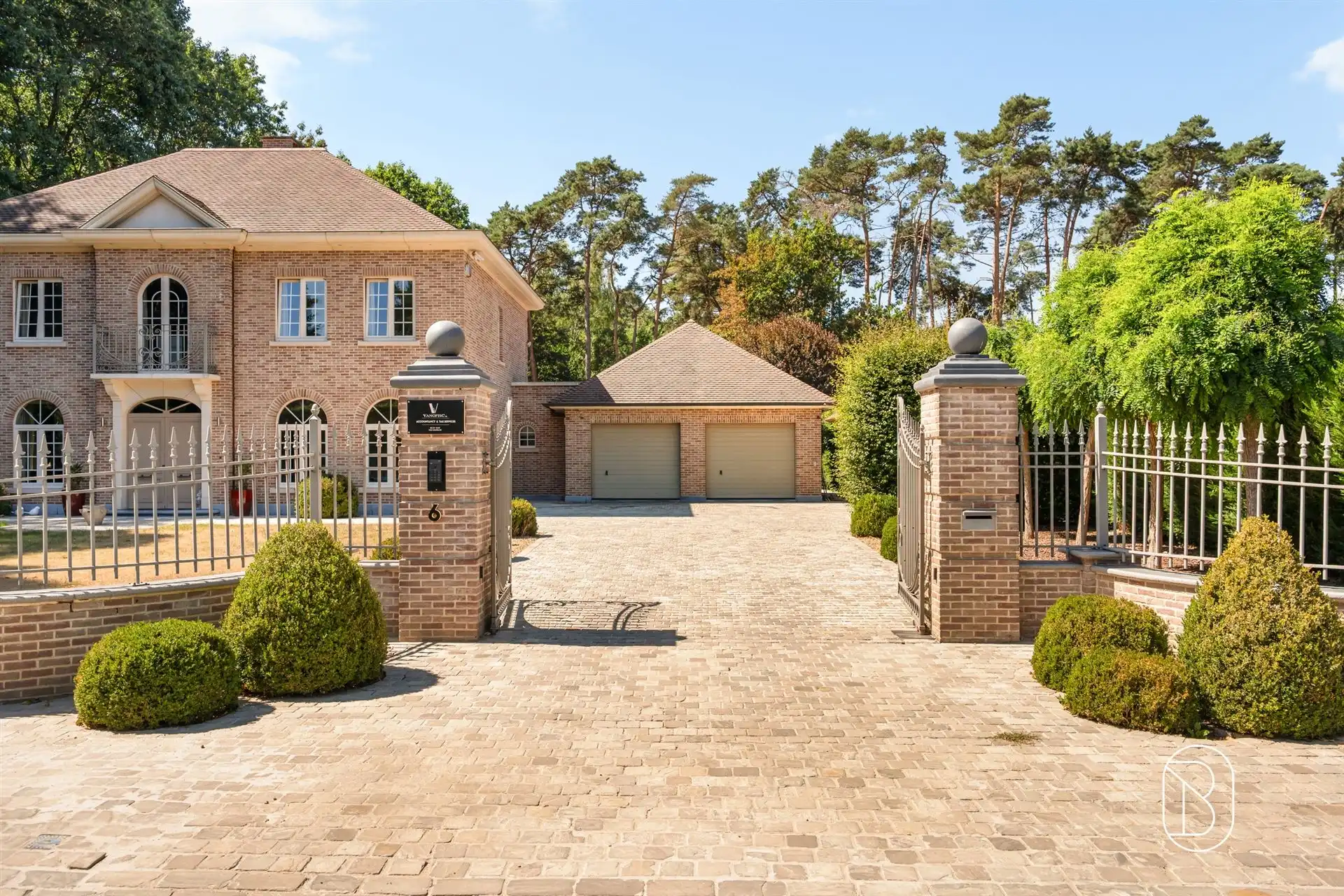 Prachtige villa met binnenzwembad in Waasmunster foto 6
