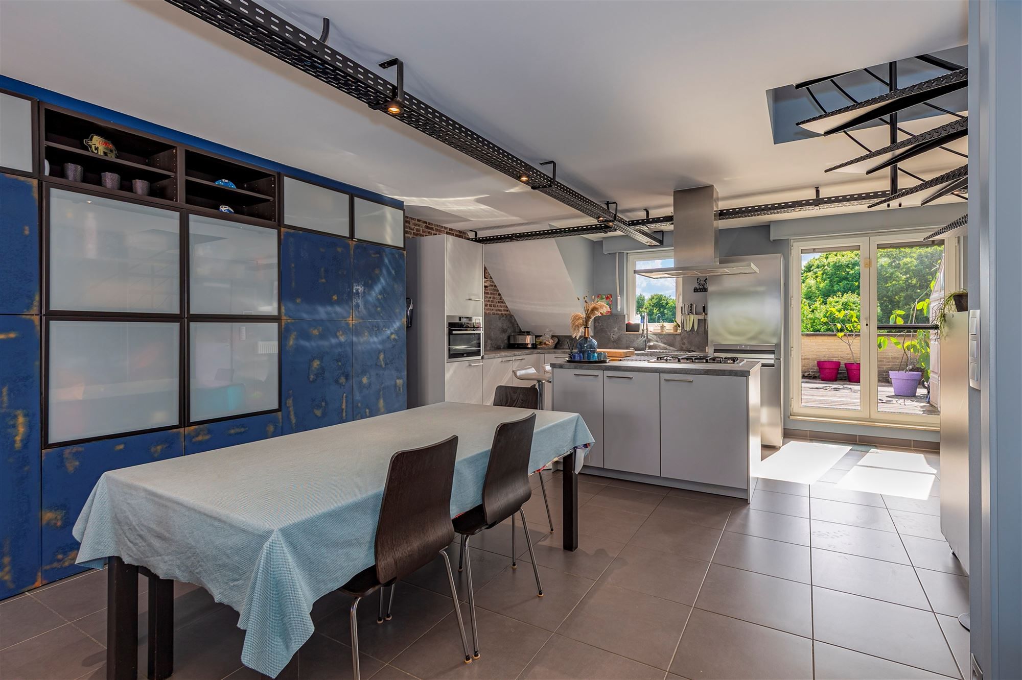 Duplex appartement met 3 slpk, terras 35m² en P foto 9