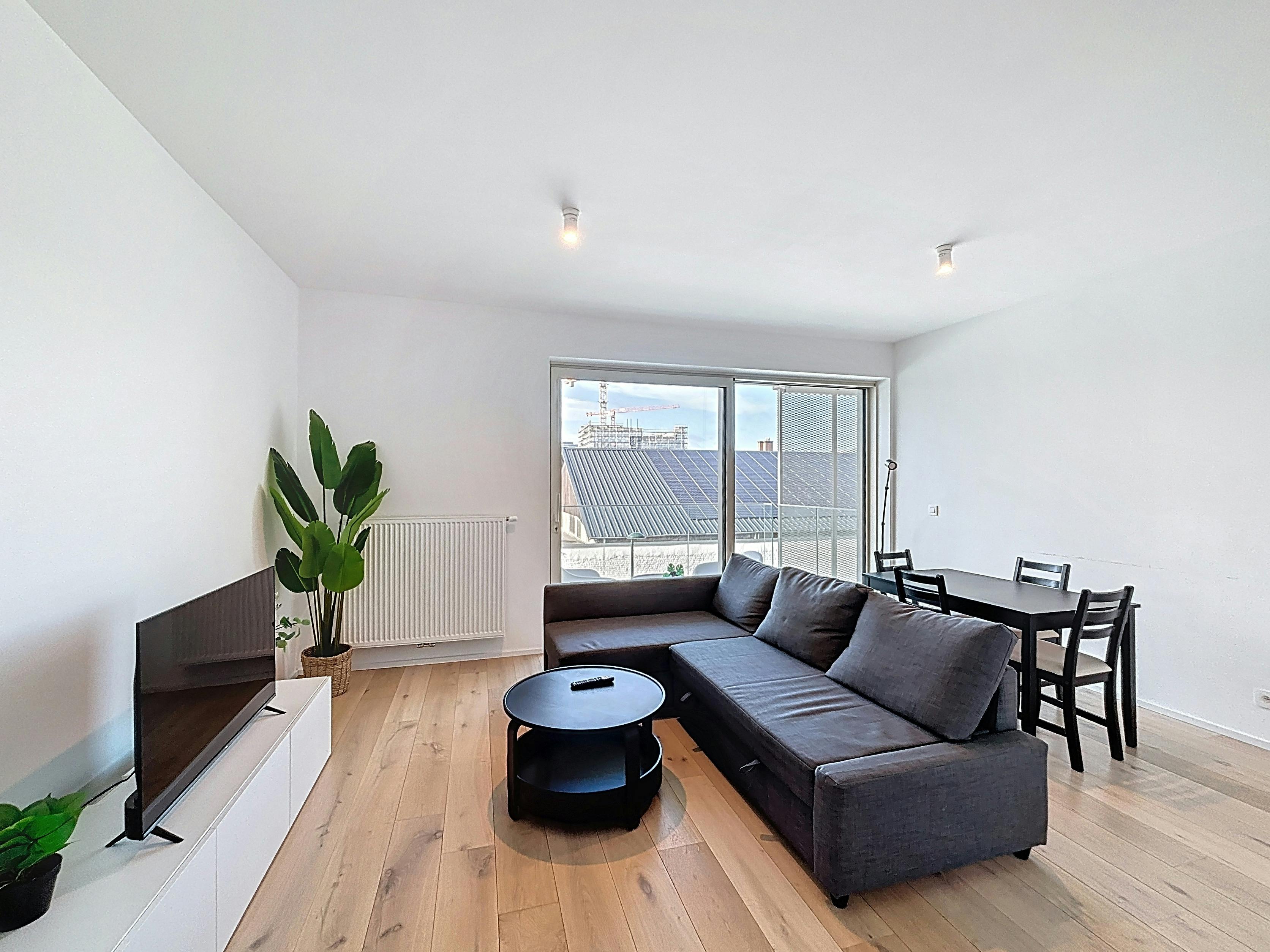 Gemeubileerd appartement te huur in hartje Brussel foto {{pictureIndex}}