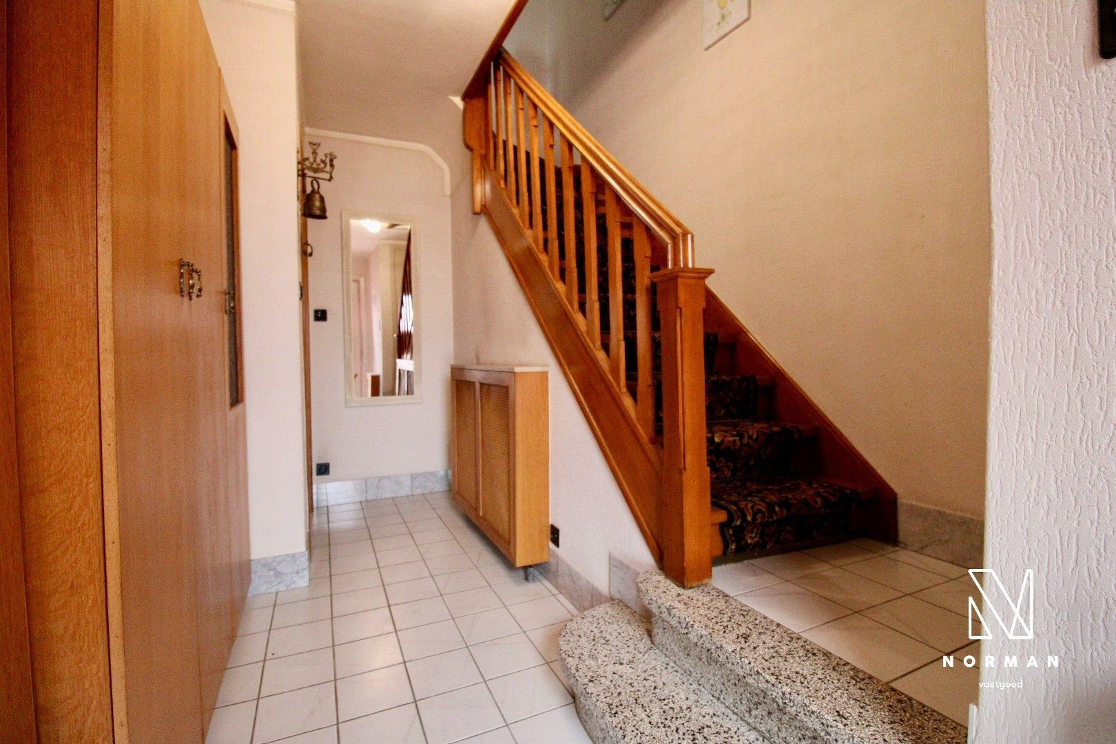 Woning op rustige ligging met uitweg en garage. foto 10