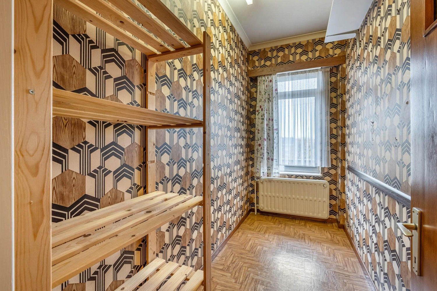 Aangenaam appartement met gezellig terras op topligging in hartje Sint-Truiden foto 9