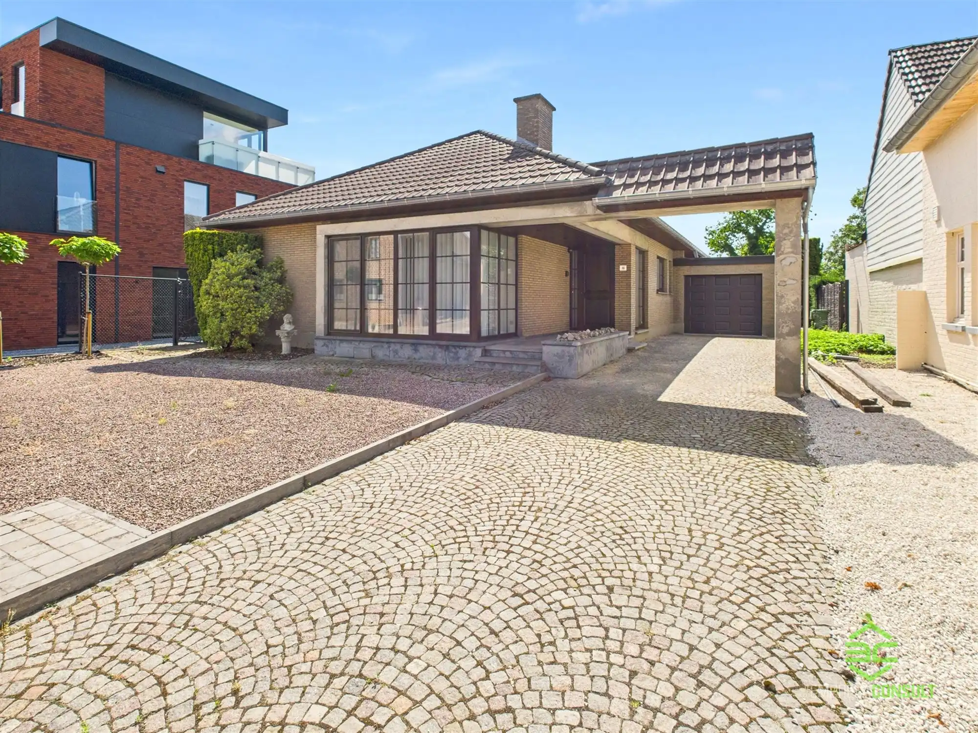 Hoofdfoto van de publicatie: Gelijkvloerse woning op 12a 9ca in het centrum!