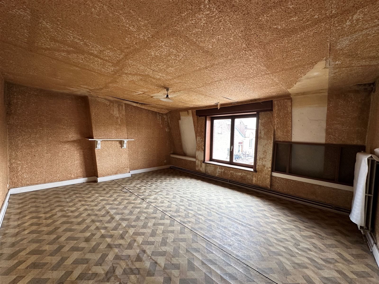 karaktervolle woning met handelsruimte in hartje Zottegem! foto 15
