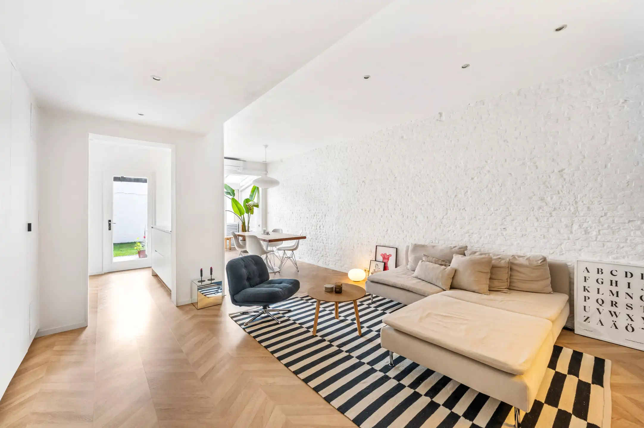 Instapklaar gelijkvloers met tuin op topligging foto 9