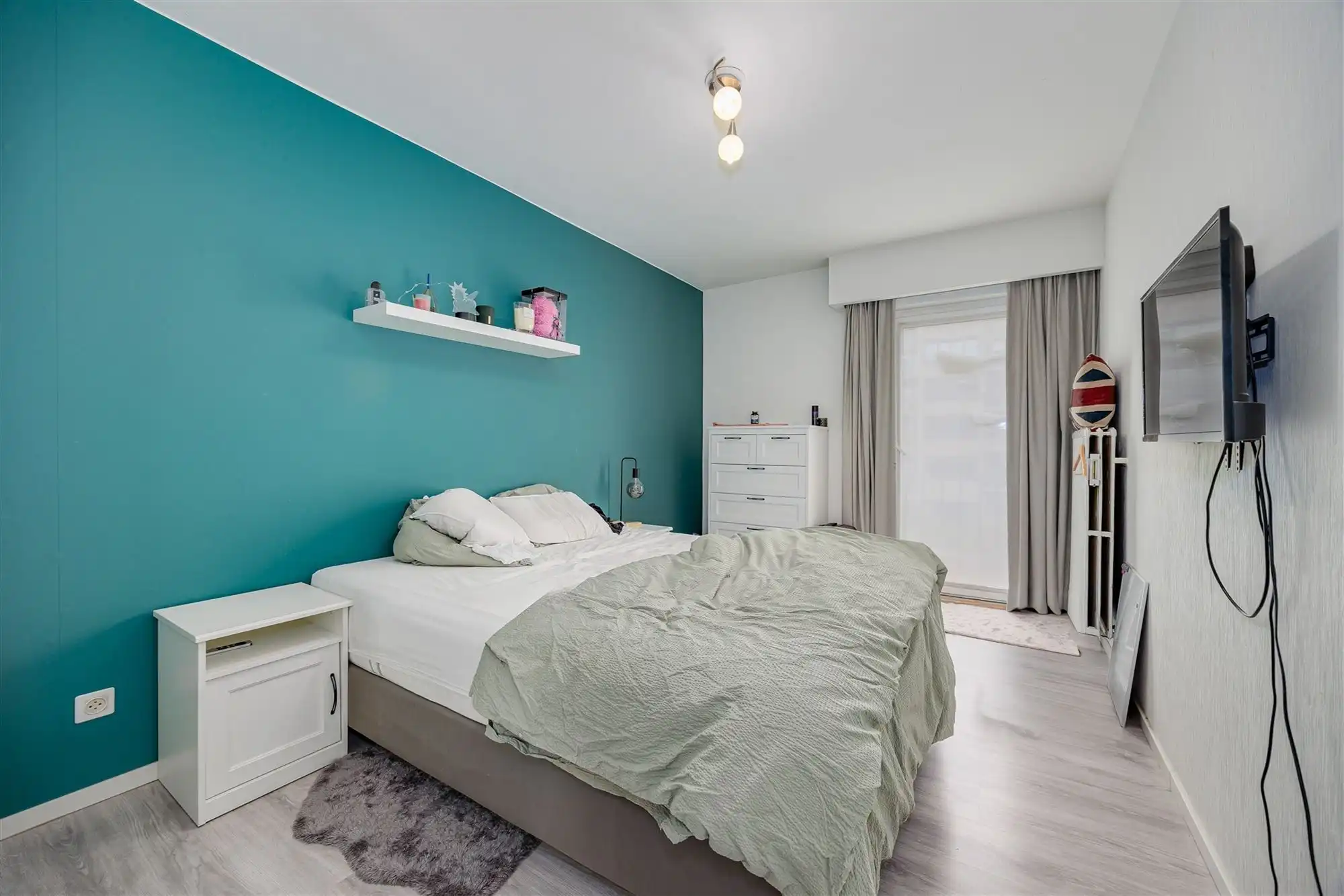 Vergund betonnen opbrengsteigendom met 3 appartementen + garagebox foto 19