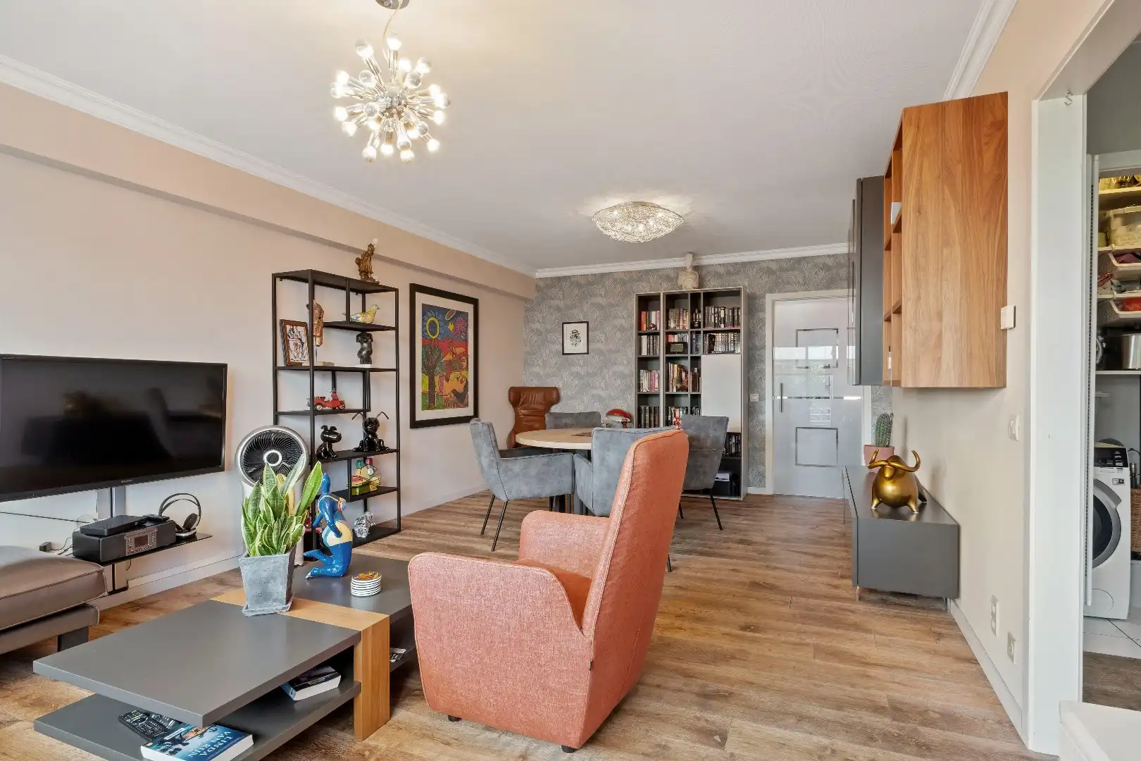 Instapklaar appartement in het hart van Izegem met garagebox foto 3