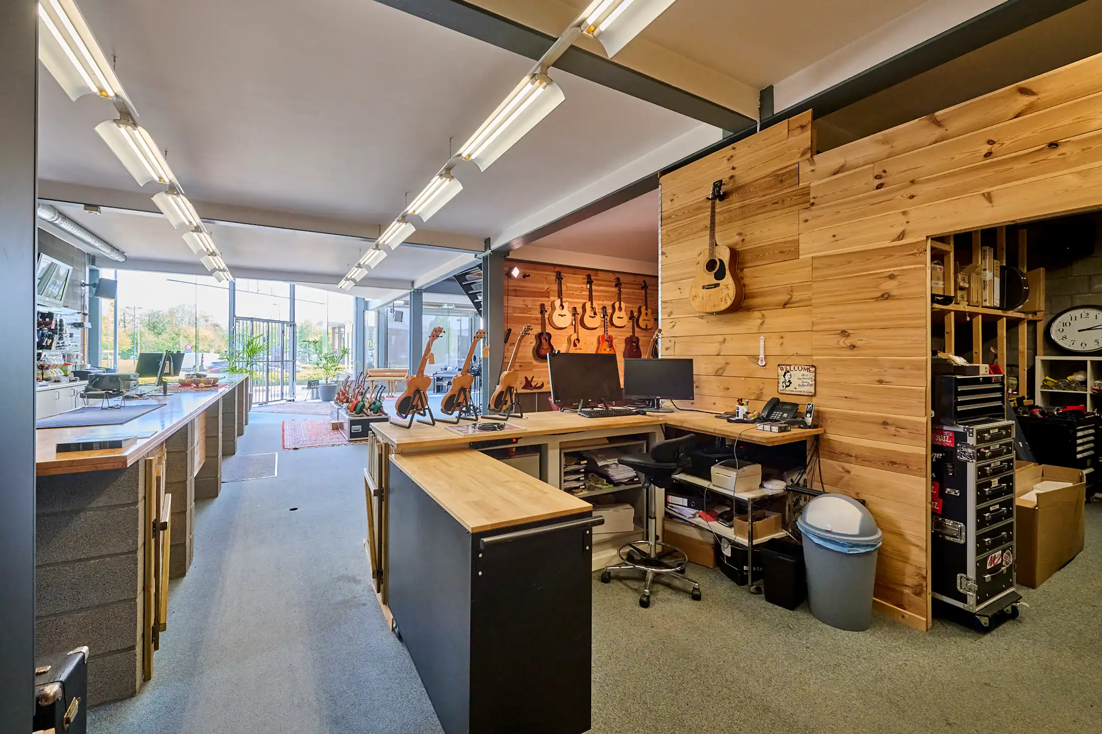 TE KOOP: HANDELSPAND OP TOPLOCATIE AAN HASSELTWEG IN GENK foto 6