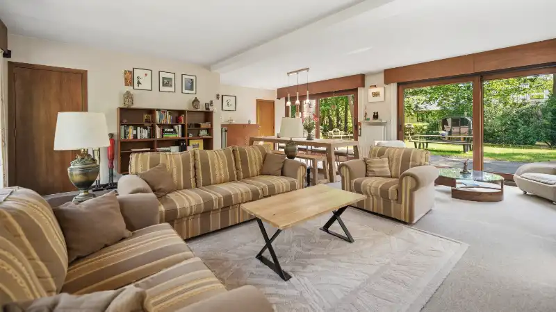 Mooi gelegen villa 330m² op 28 are tegenover natuur-wandelgebied foto 6