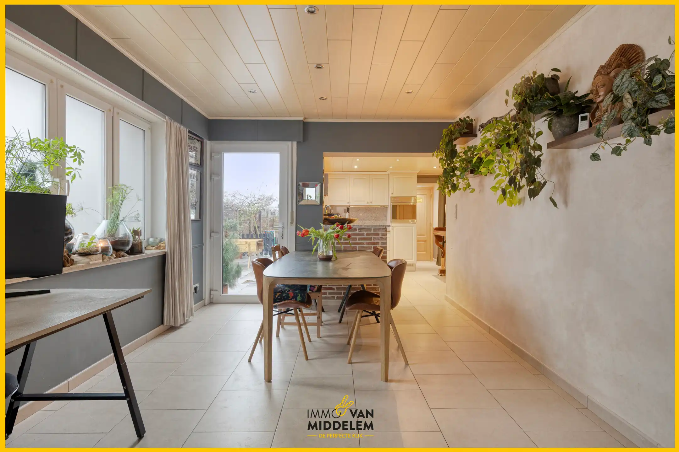 CHARMANTE STARTERSWONING MET 2 KAMERS, TERRAS EN TUIN foto 4