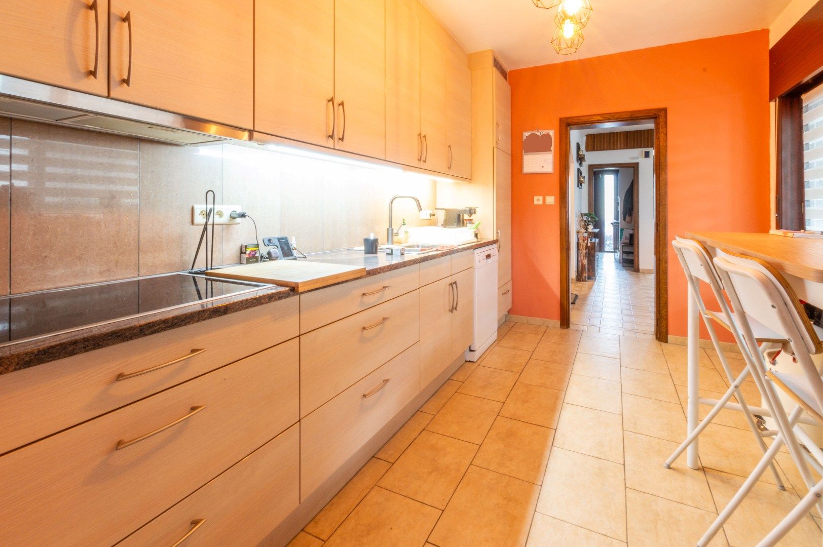 Een degelijke, goed onderhouden woning te Huizingen! foto 9