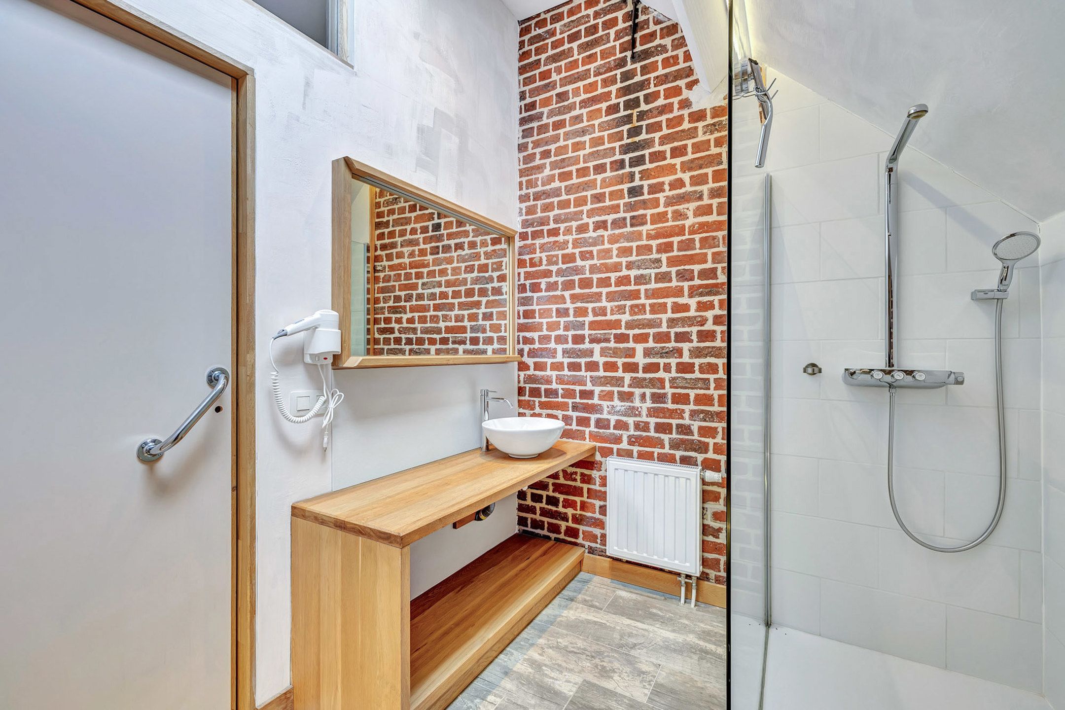 Unieke landelijke woning met zwembad te huur foto 11