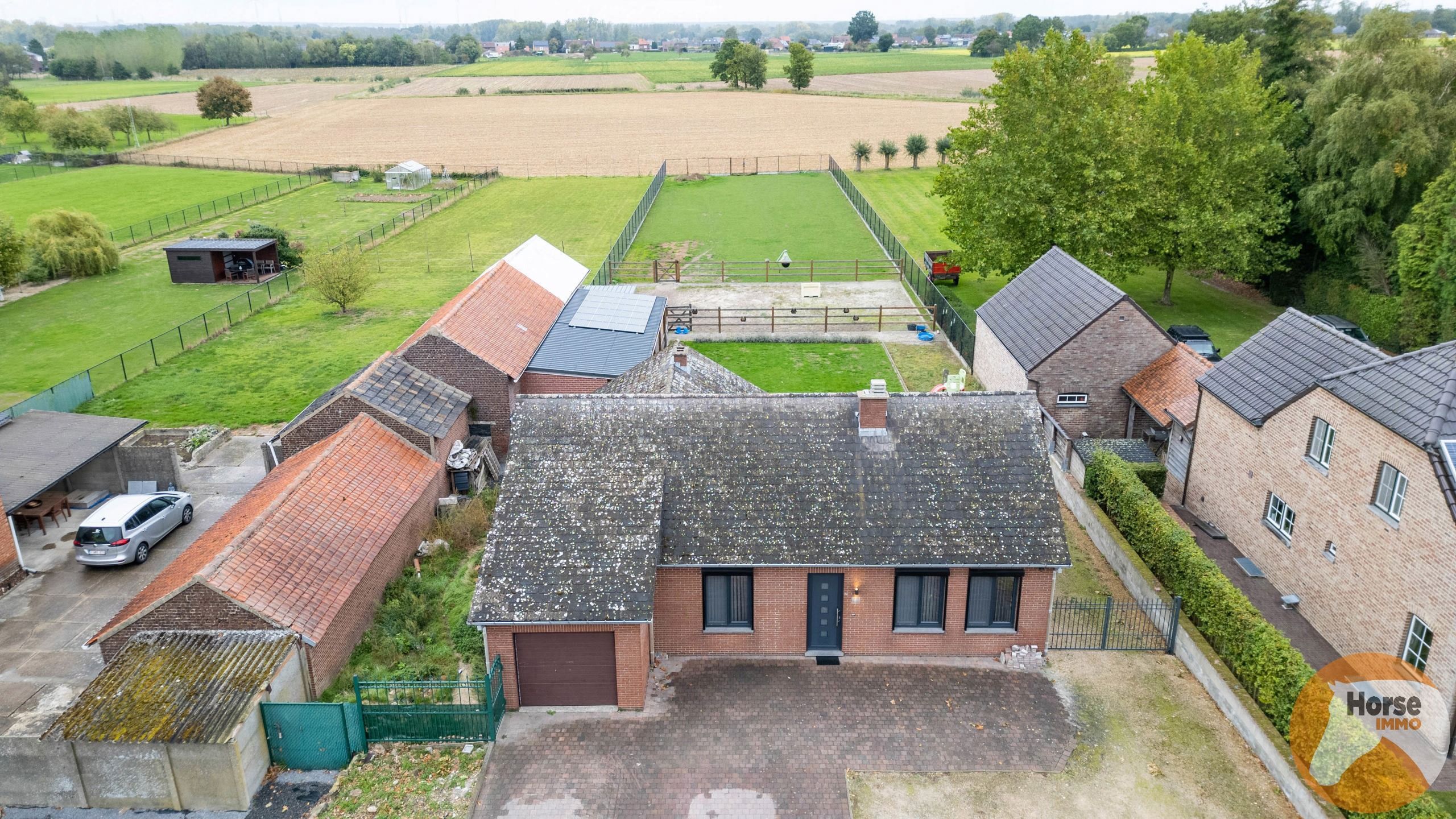 BILZEN-HOESELT - Gerenoveerde woning met paardenstal foto 20