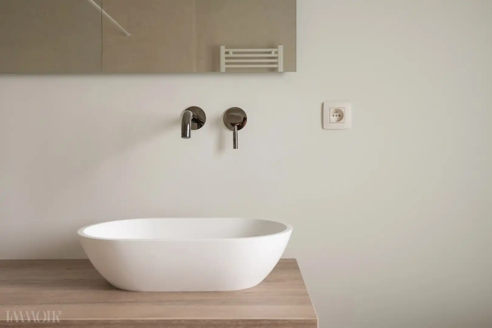 Unieke, volledig gerenoveerde woning met zwembad te Herentals foto 16