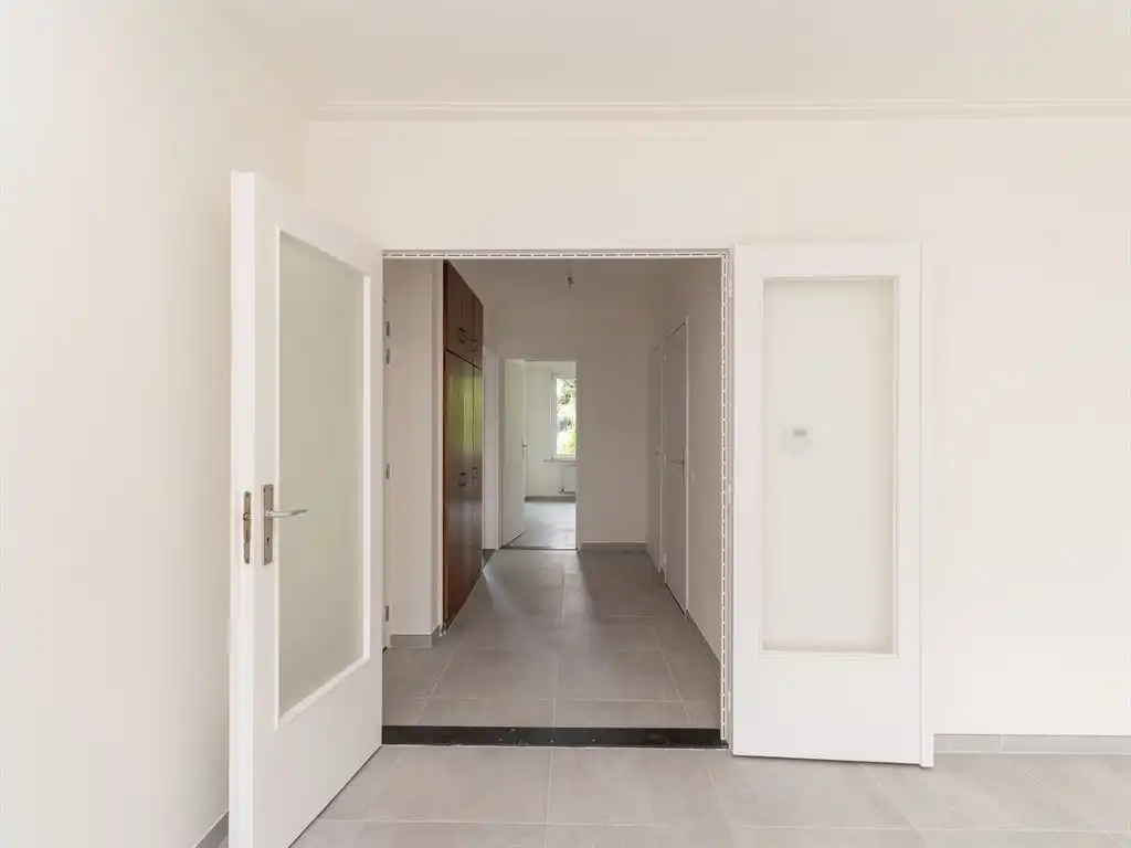 Gerenoveerd appartement met terras foto 6