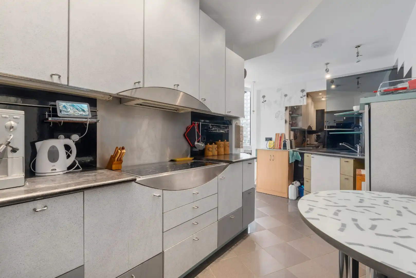 Appartement met 2 slaapkamers te koop in hartje Oostende – Wapenplein foto 10