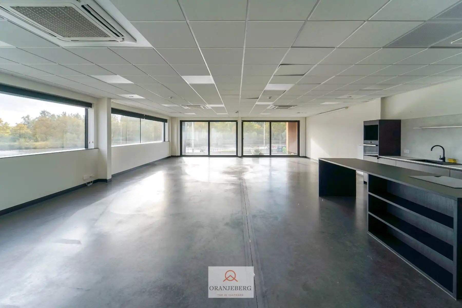 4 ruime en moderne kantoorruimtes te HUUR in EVERGEM foto 14