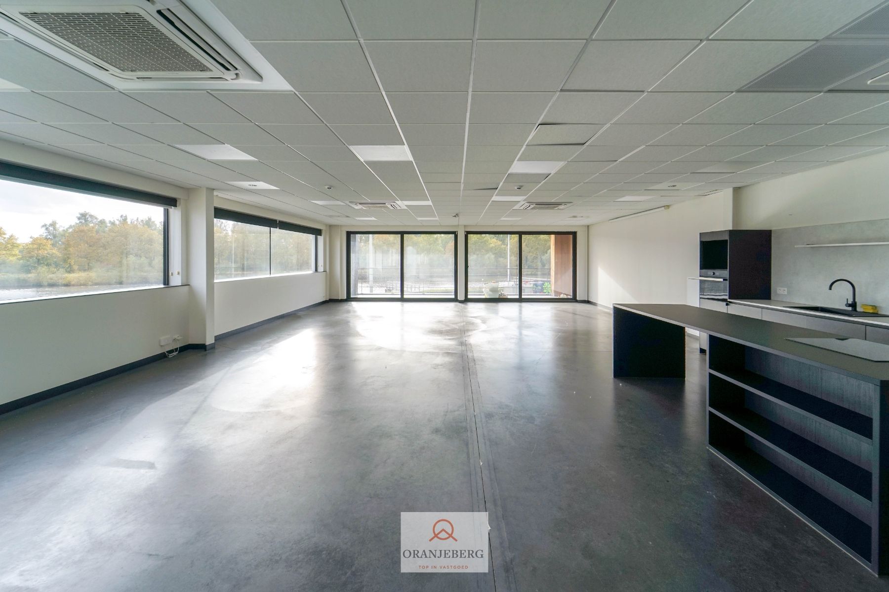 4 ruime en moderne kantoorruimtes te HUUR in EVERGEM foto 14