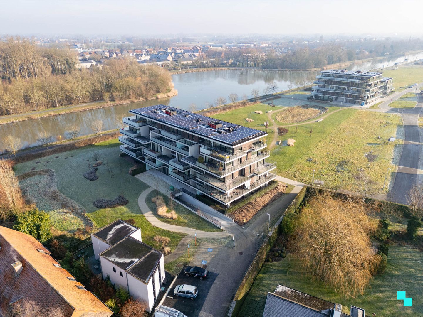 Klassevolle residentie langs het kanaal Roeselare-Leie foto 6