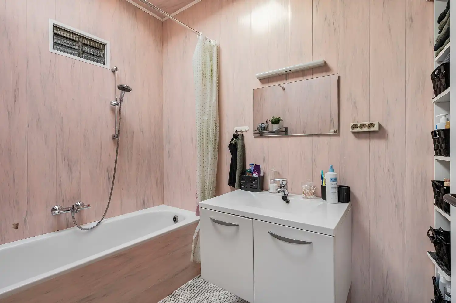 WONING I 2 SLPK I CENTRUM BEERZEL I 2 GARAGE'S foto 14