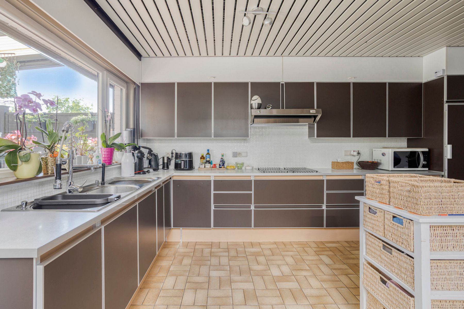 Instapklare halfopen woning op toplocatie in Sint-Niklaas foto 9