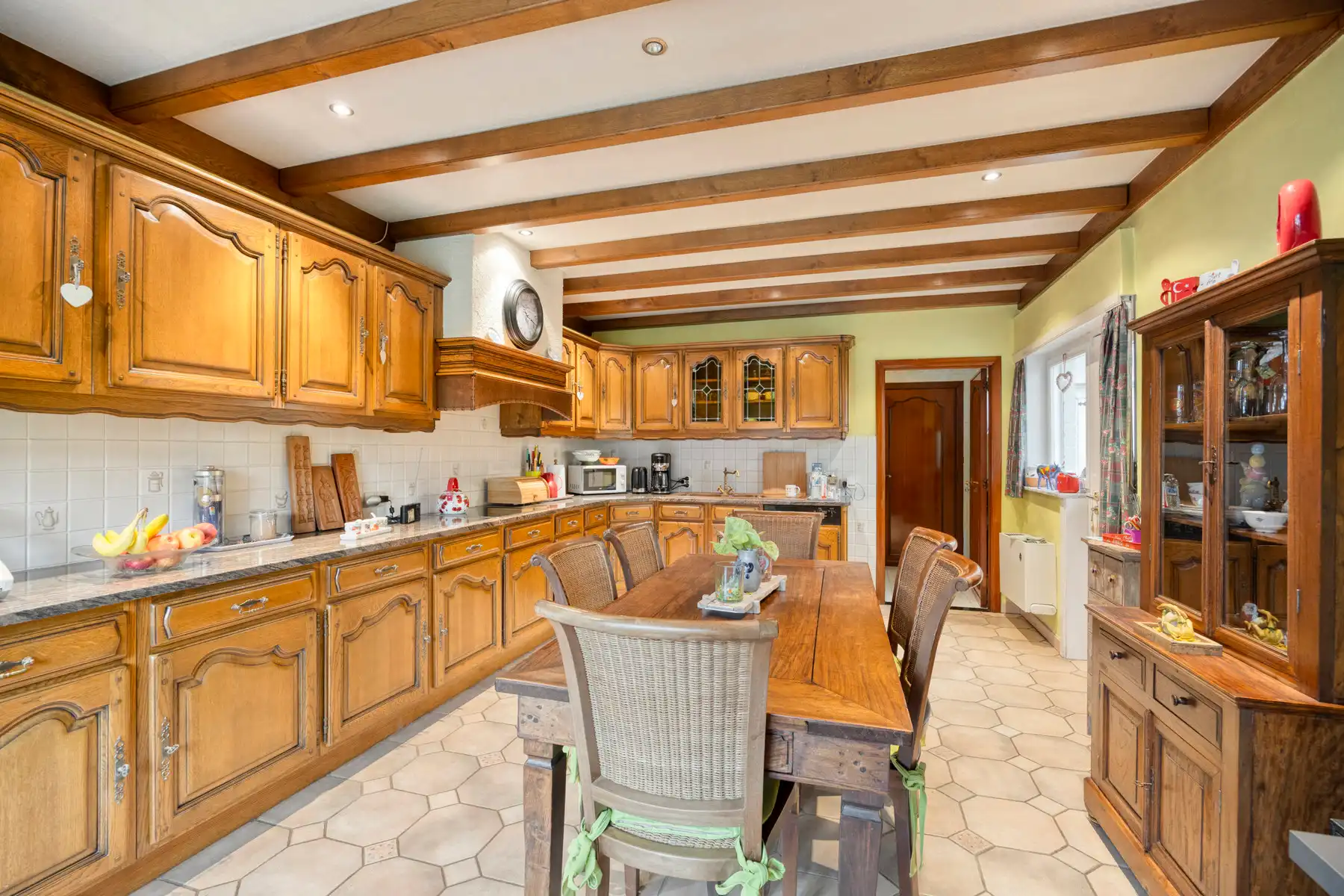 Achterliggende gelijkvloerse woning op mooi perceel foto 7