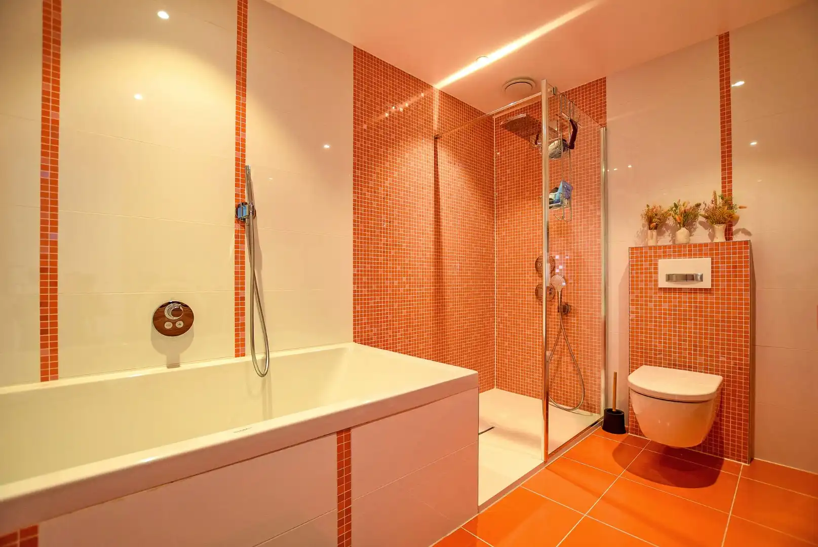 Instapklare, energiezuinige woning met aparte gastenunit in het hartje van Veurne. foto 13