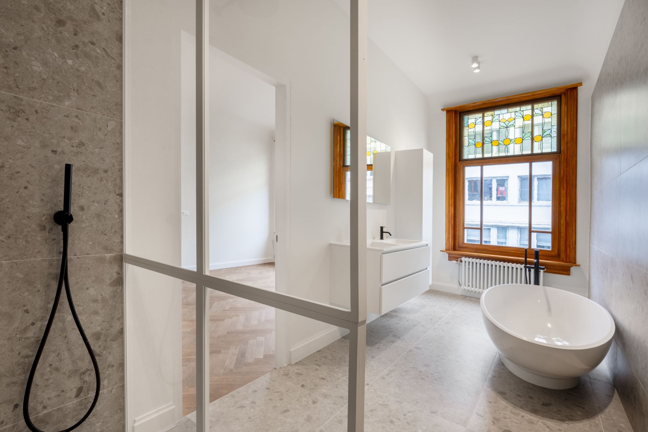 Prachtig 2 slpkappartement in art nouveau pand De Confiserie foto 30