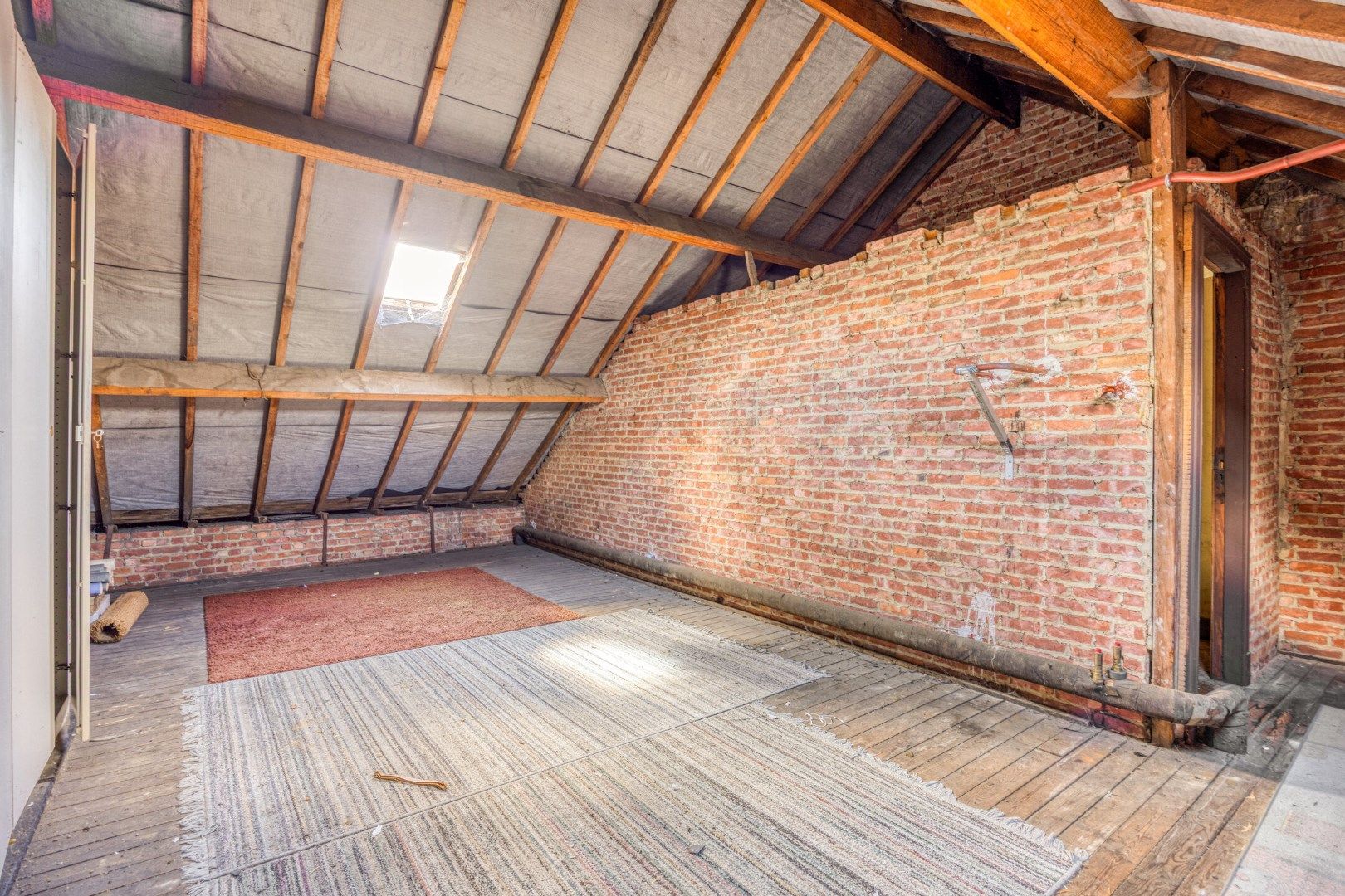 Ruime gezinswoning met veelzijdige indeling en tuin in de Platte Lostraat – EPC 697 kWh/m² – bewoonbare oppervlakte 259 m² foto 31