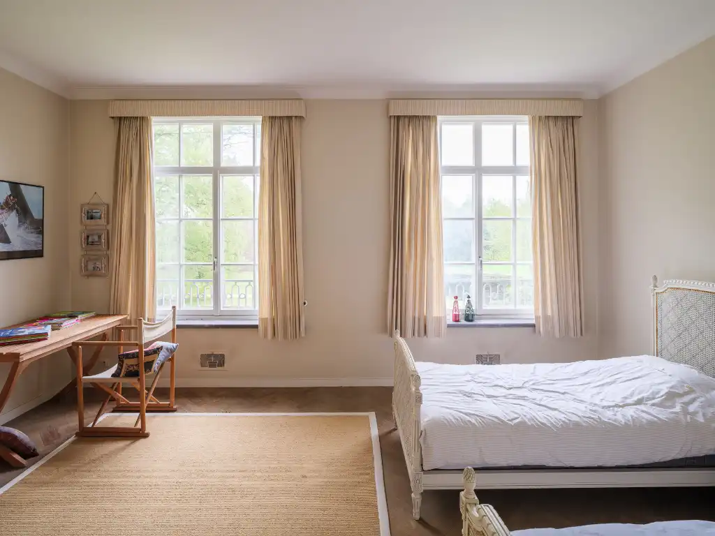 Exclusief landhuis met voormalig koetshuis, gelegen op een prachtig domein van circa 34.000 m² in Evergem foto 26