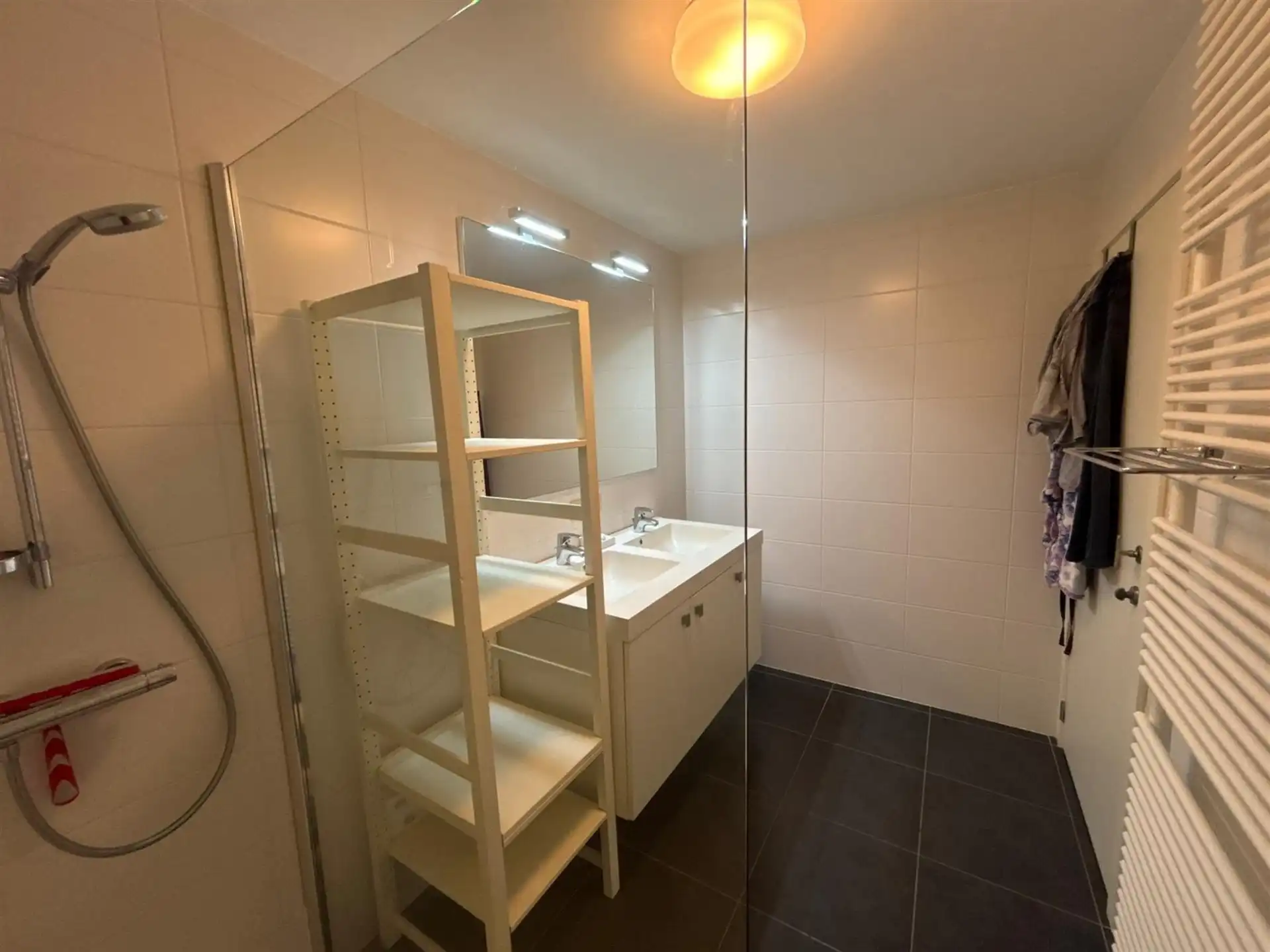 Appartement met tuin en private inkom! foto 17