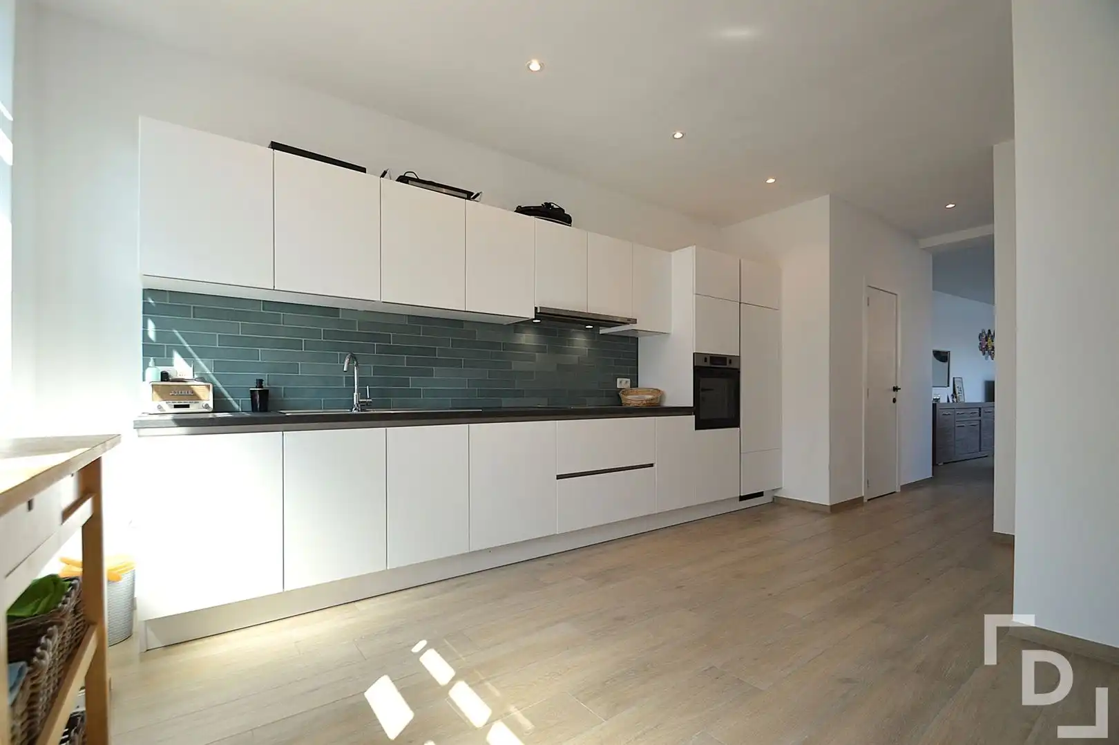 Volledig gerenoveerde, karaktervolle woning met tuin in Ieperse stadscentrum foto 6