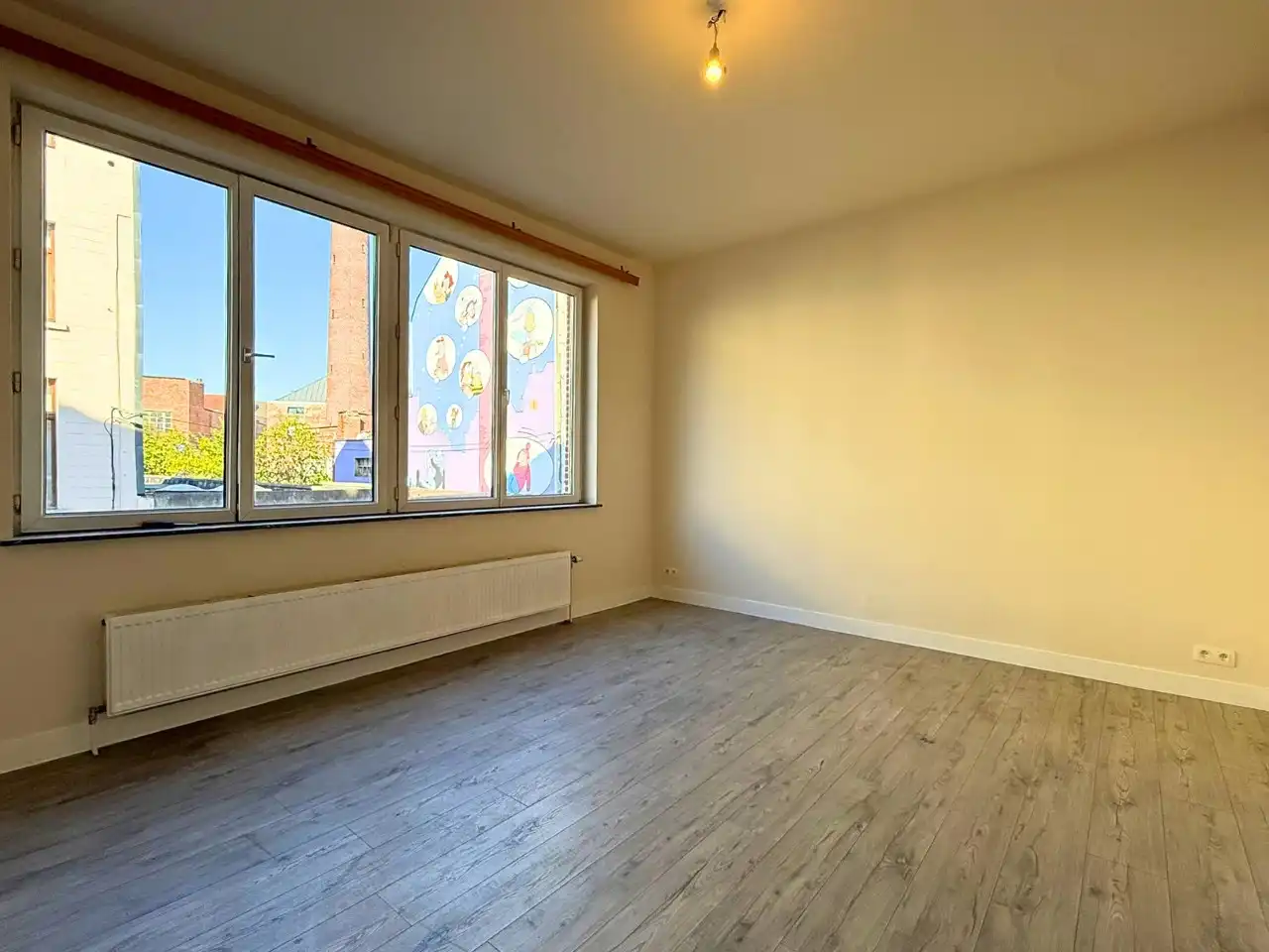 Gerenoveerd appartement met 1 slaapkamer in centrum Brussel foto {{pictureIndex}}