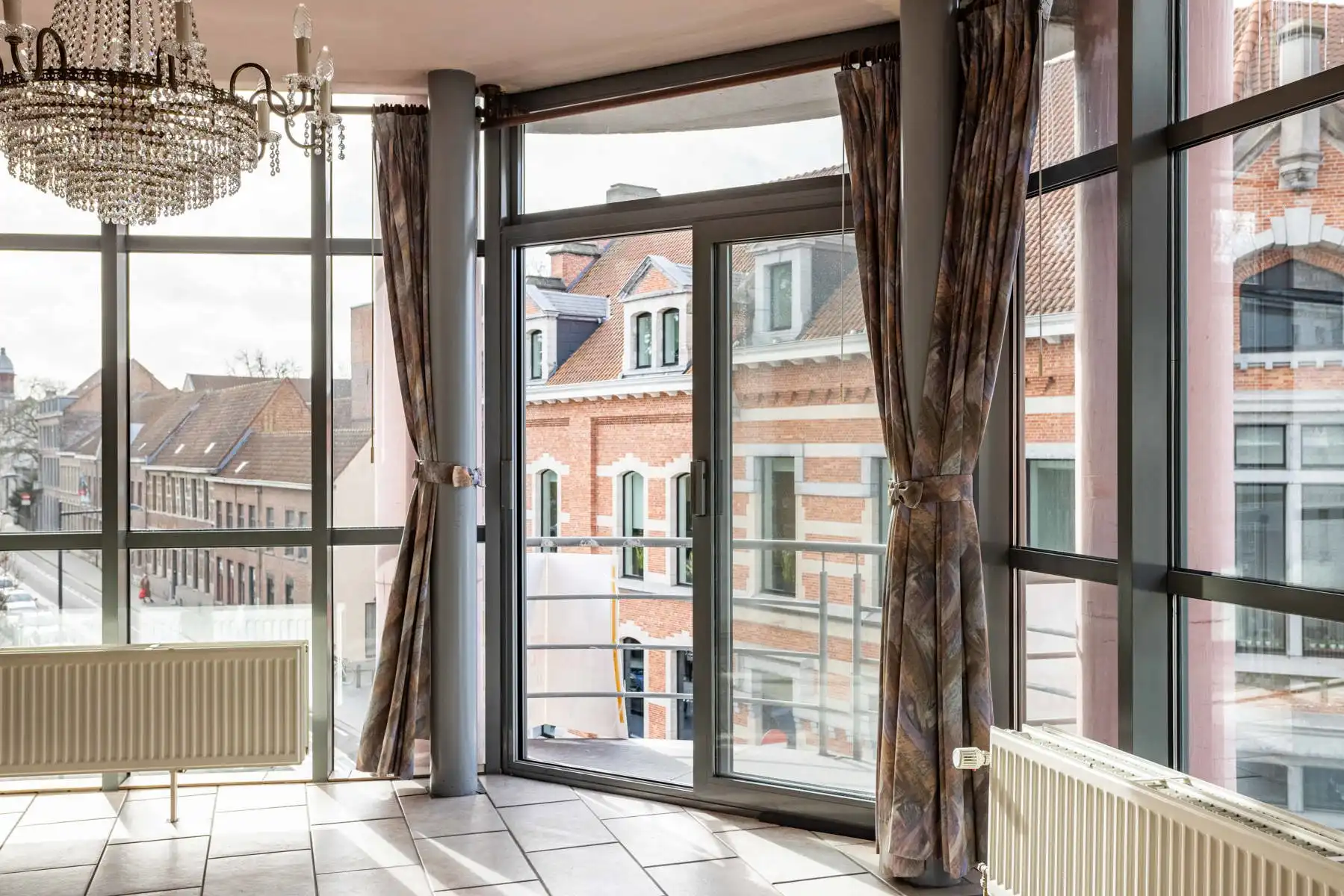 Ruim appartement met EPC-score B in het stadscentrum! foto 7