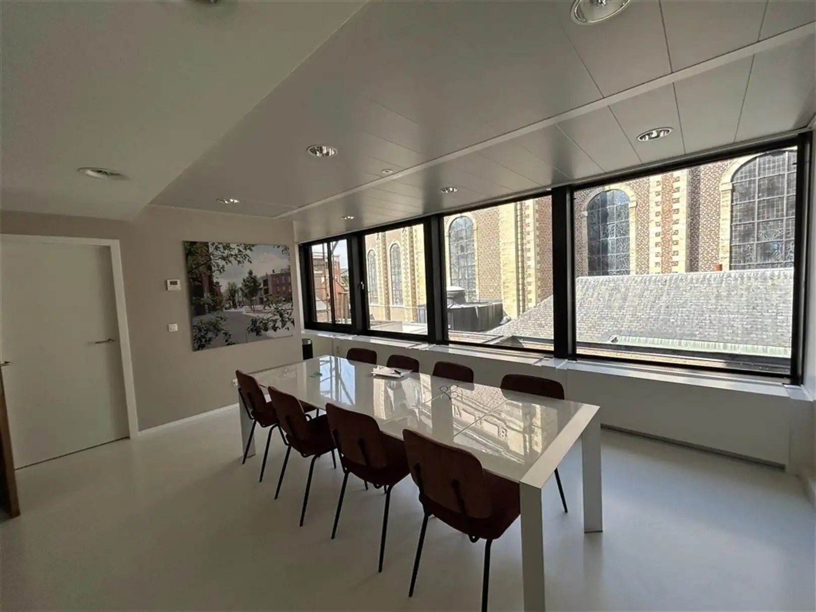 Kantoorgebouw foto 12