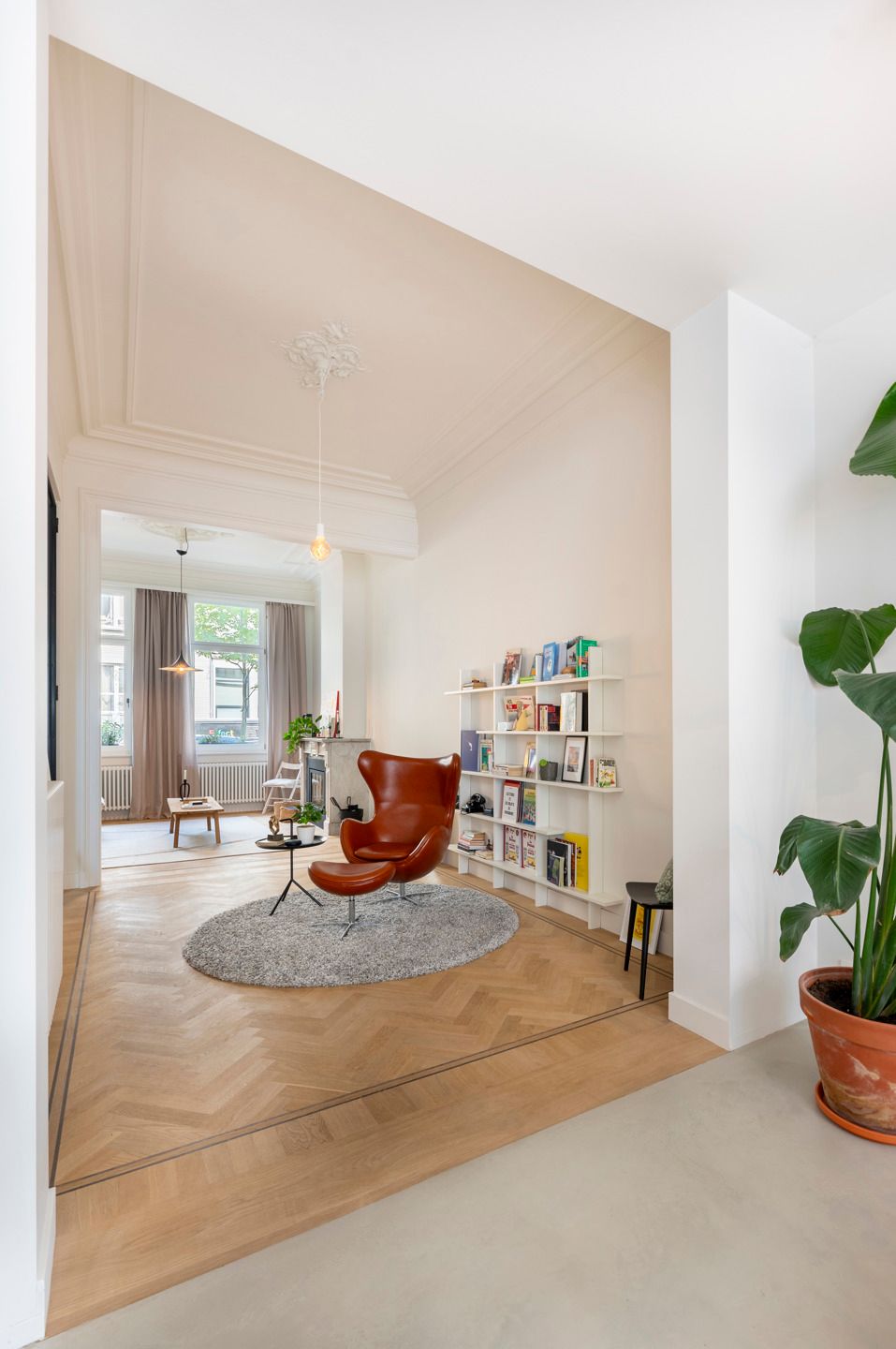 ANTWERPEN-ZUID - Gerenoveerd herenhuis met tuin  foto 8