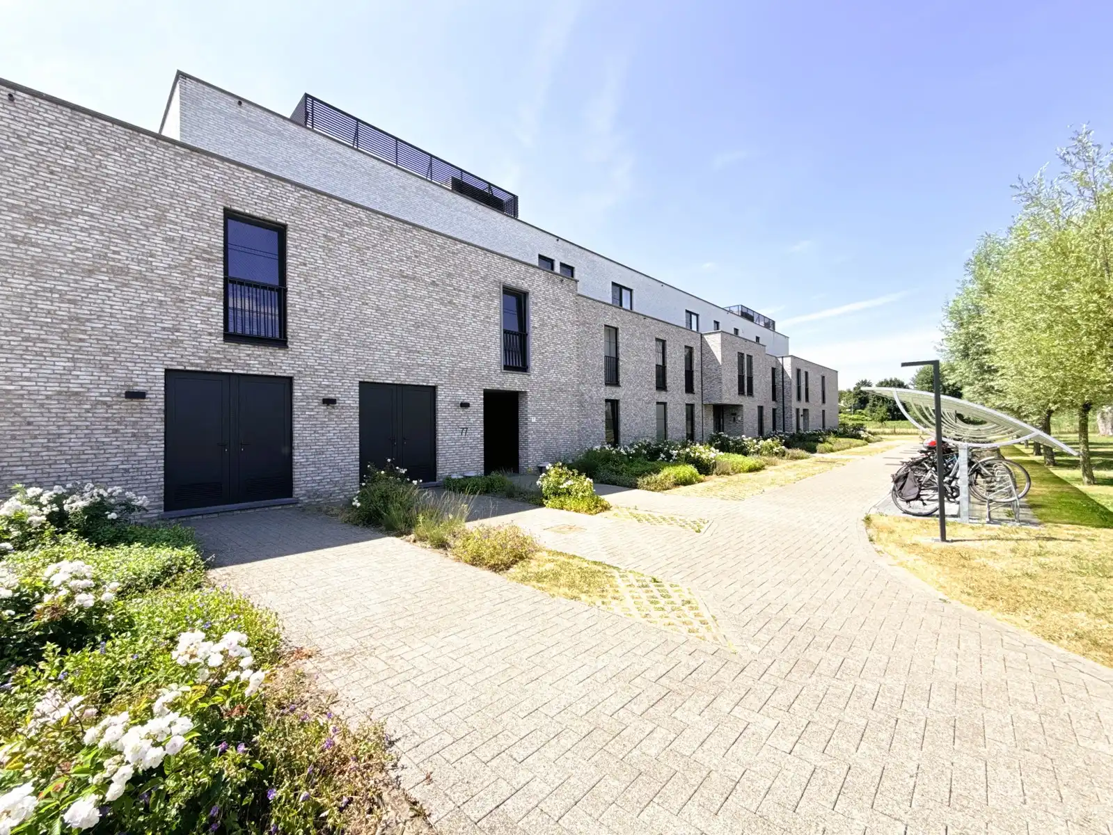 Appartement te huur foto 17